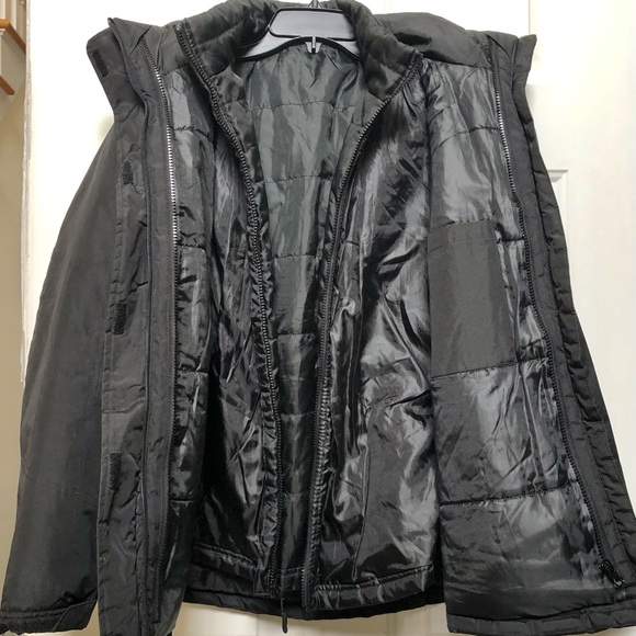 3 IN 1 CB SPORT SIZE M BLACK MEN'S JACKET AND COAT, REMOVIBLE ZIPPER HOOD,  WGOT - Picture 5 of 10